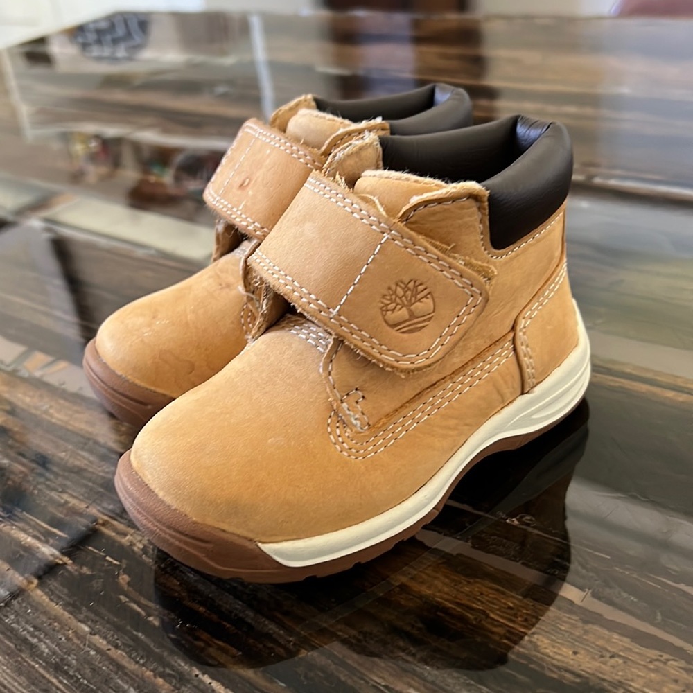 Toddler size 6 Timberland